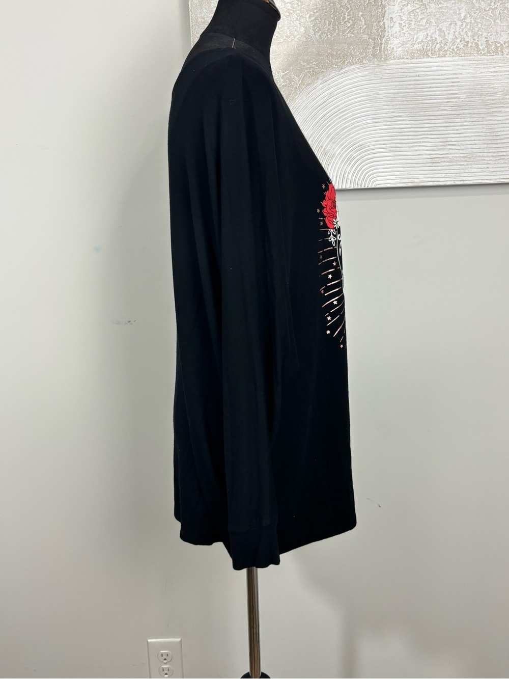 Torrid 1 Women 1X Black Sugar Dolman Skull Graphic Super Soft Knits Long Sleeve - Picture 5 of 12